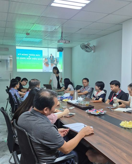 ĐÀO TẠO KỸ NĂNG TRÌNH BÀY VÀ TỔ CHỨC CUỘC HỌP HIỆU QUẢ